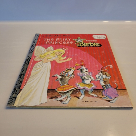BARBIE LITTLE GOLDEN BOOK SuperStar Barbie The Fairy Princess 1977 - Picture 2 of 13